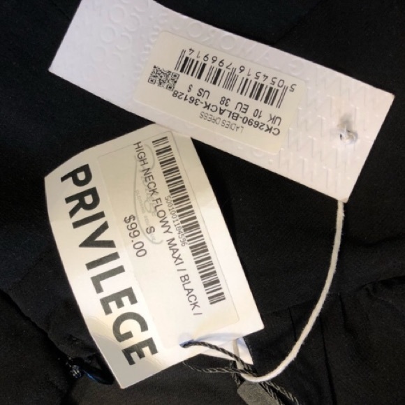 Black floor length halter maxi dress - Picture 4 of 4